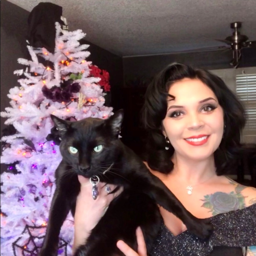 Meet your Posher, Ixchel